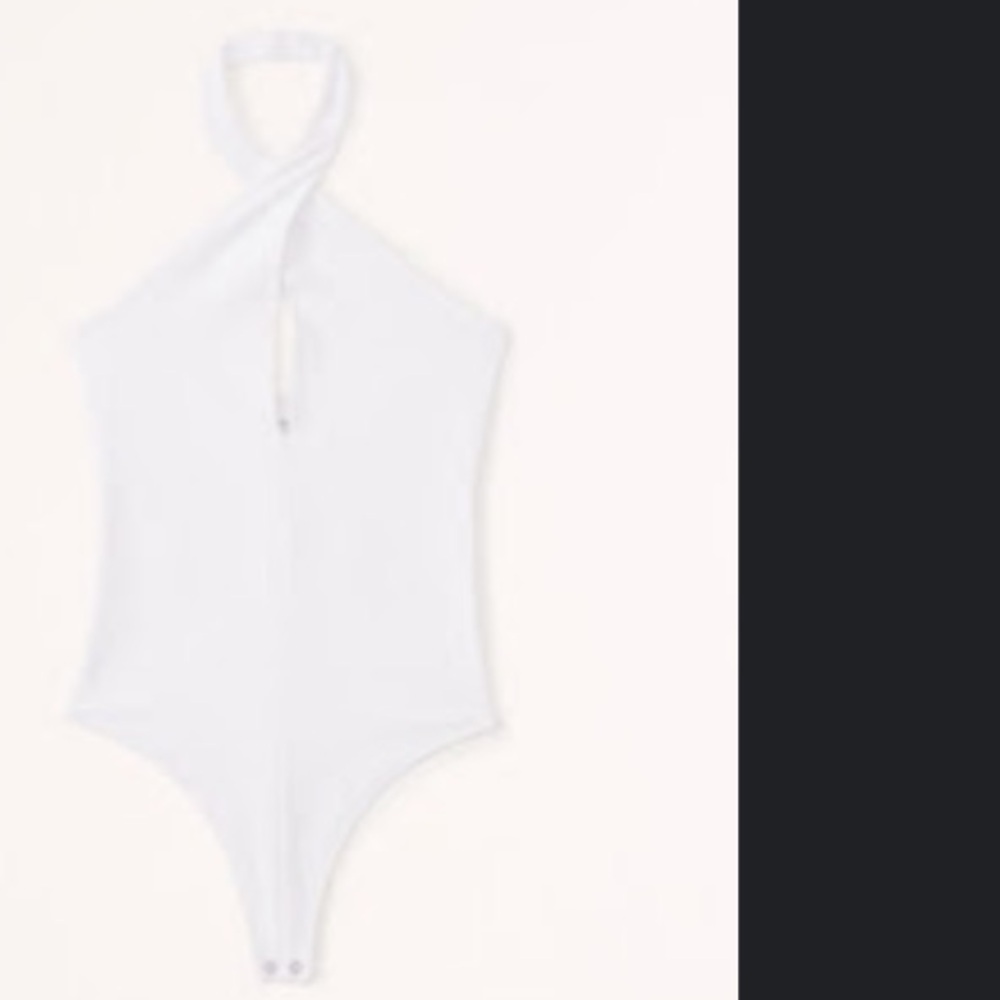 Abercrombie Double-Layered Seamless Fabric Halter Cut Out Bodysuit